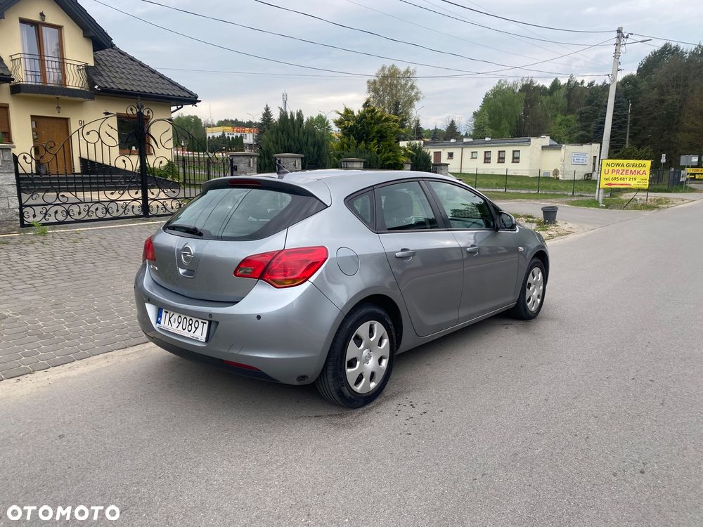 Opel Astra 1.4 Cosmo - 6