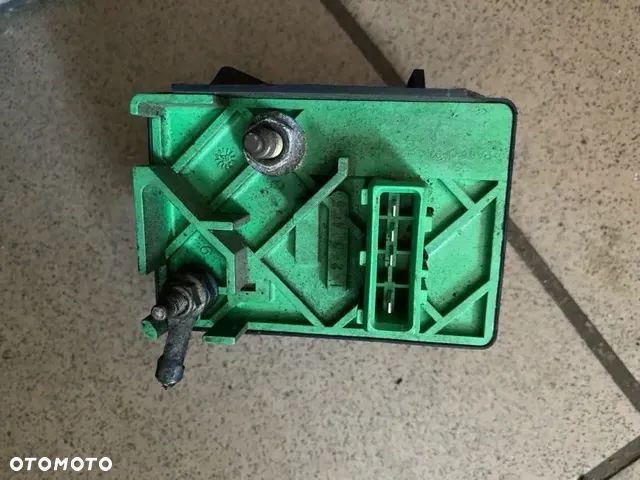 PRZEKAŹNIK MODUŁ ŚWIEC ŻAROWYCH CITROEN 2.0 FIAT 1348881080 - 2