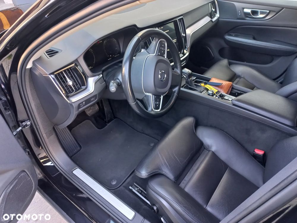 Volvo V60 D3 Momentum Pro - 8