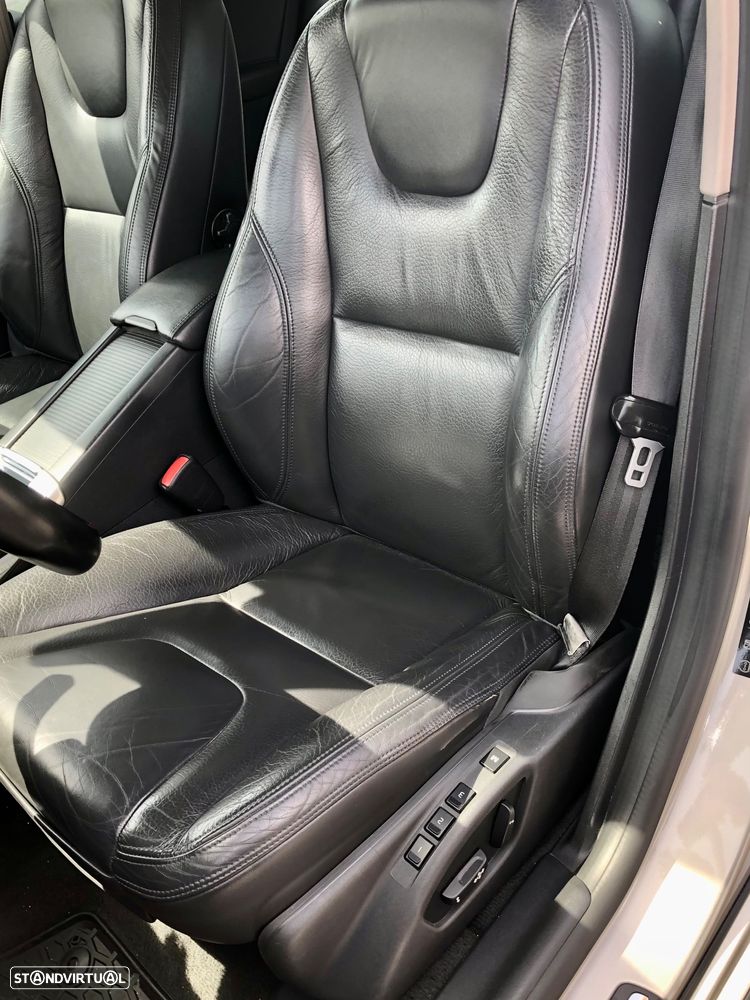 Volvo V60 2.0 D3 Summum - 11