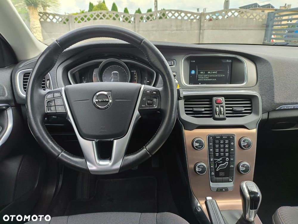 Volvo V40 D3 Momentum - 28