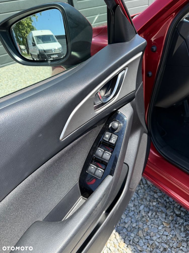 Mazda 3 2.0 Skypassion EU6 - 13
