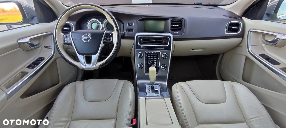 Volvo S60 D3 Geartronic Summum - 9