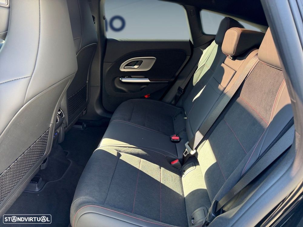 Mercedes-Benz CLA 250+ EQ Shooting Brake - 12