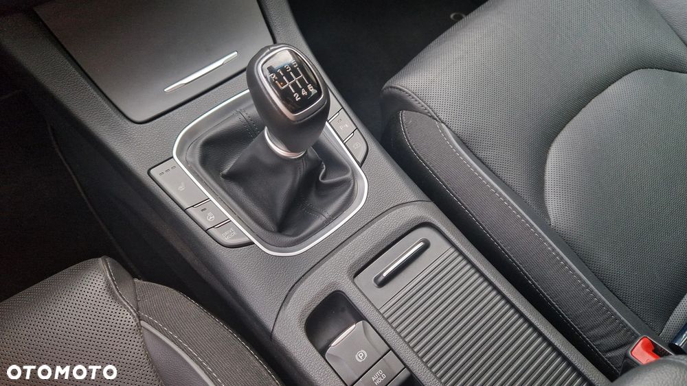 Hyundai i30 1.5 T-GDI 48V-Hybrid Advantage - 8