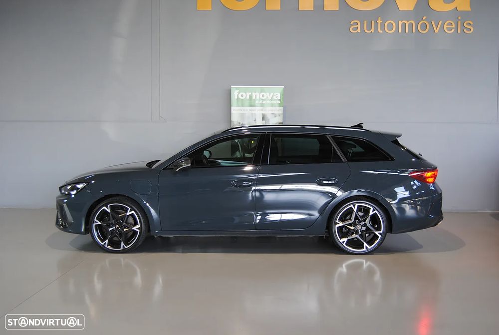 Cupra Leon ST 1.5 e-Hybrid VZ DSG - 10