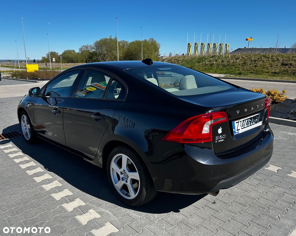 Volvo S60 D4 Kinetic - 3