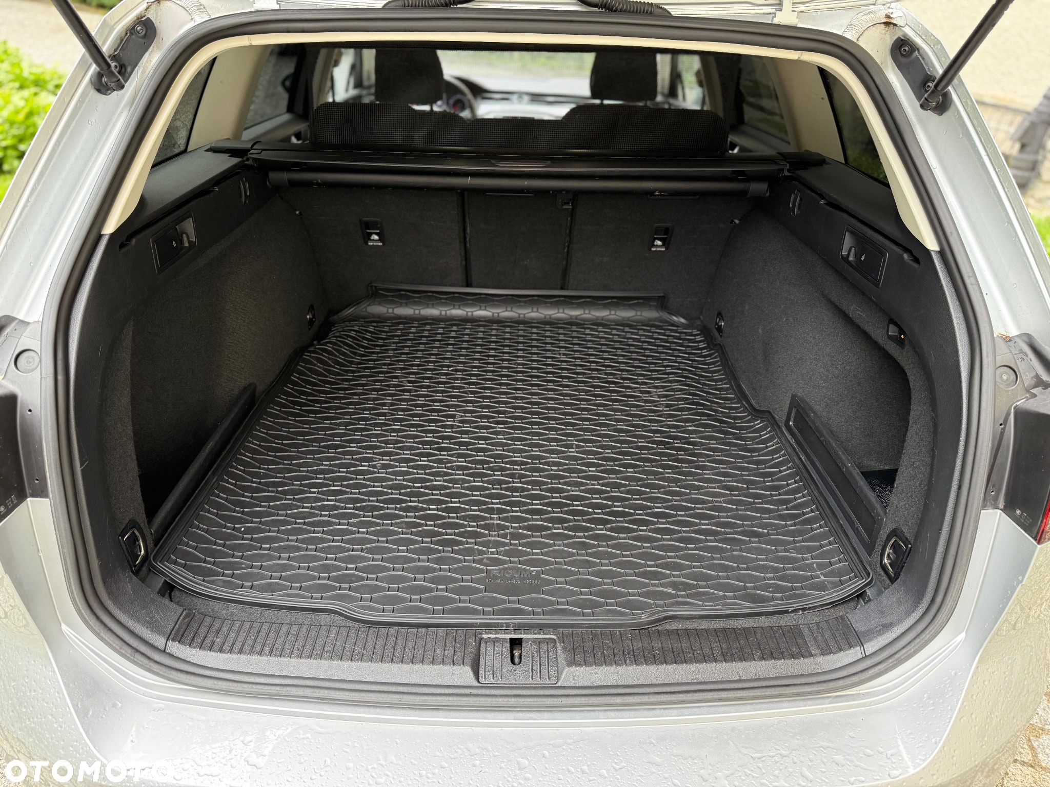 Volkswagen Passat 1.6 TDI BMT Trendline - 26