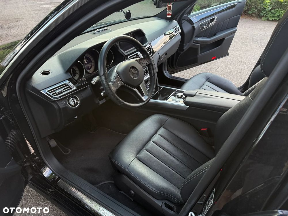 Mercedes-Benz Klasa E - 33
