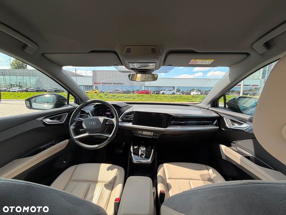 Audi Q4 e-tron SUV - 18