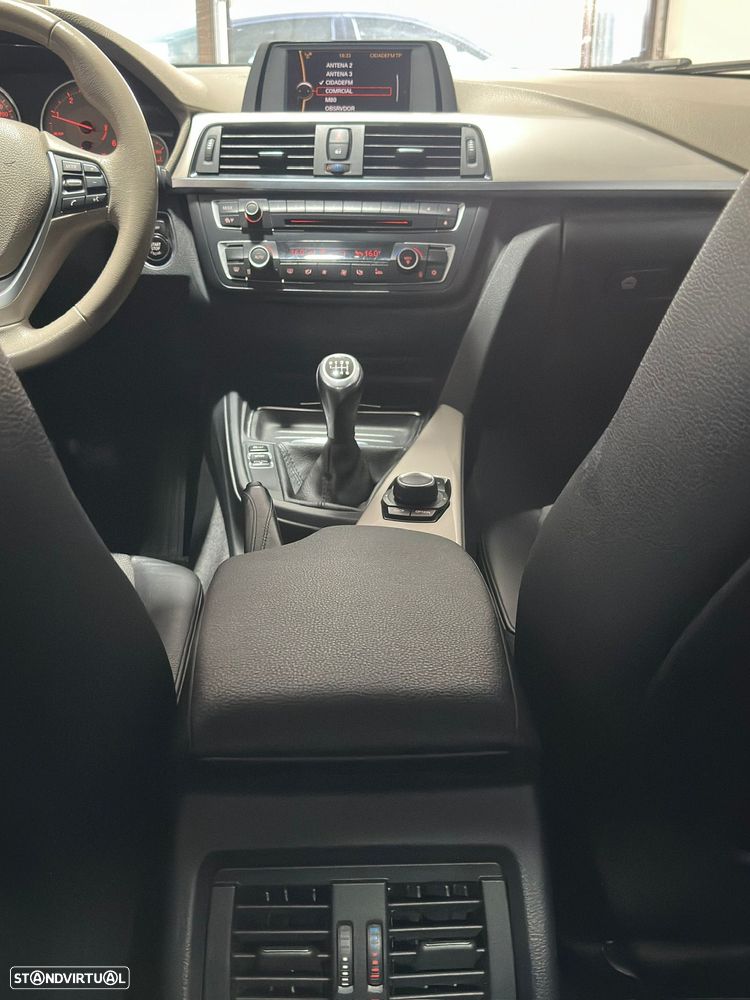 BMW 318 d xDrive Line Modern - 10