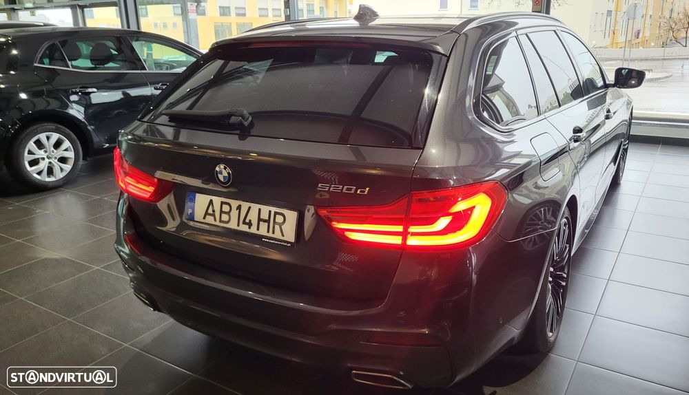 BMW 520 d Pack Desportivo M Auto - 10