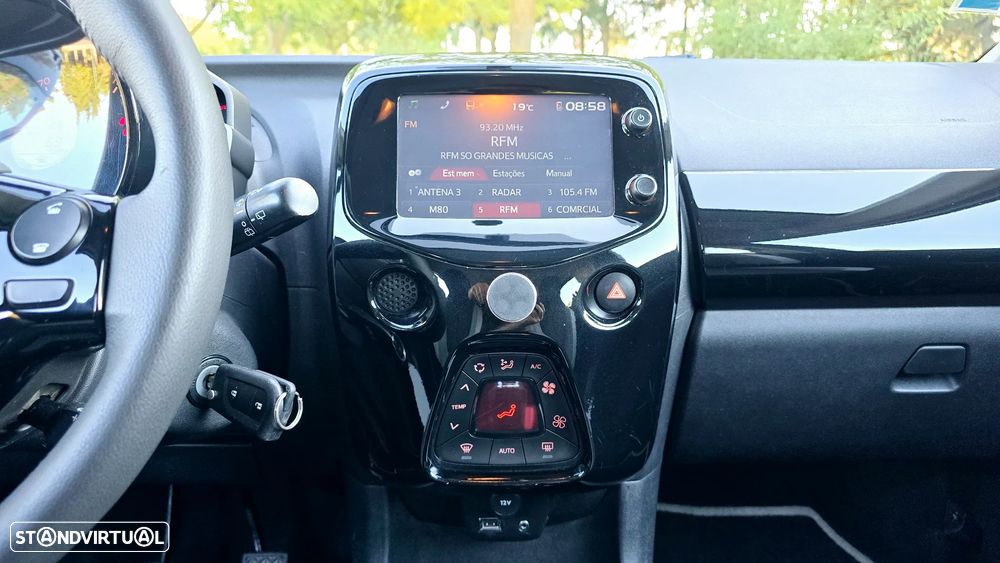 Toyota Aygo 1.0 X-Clusiv - 27