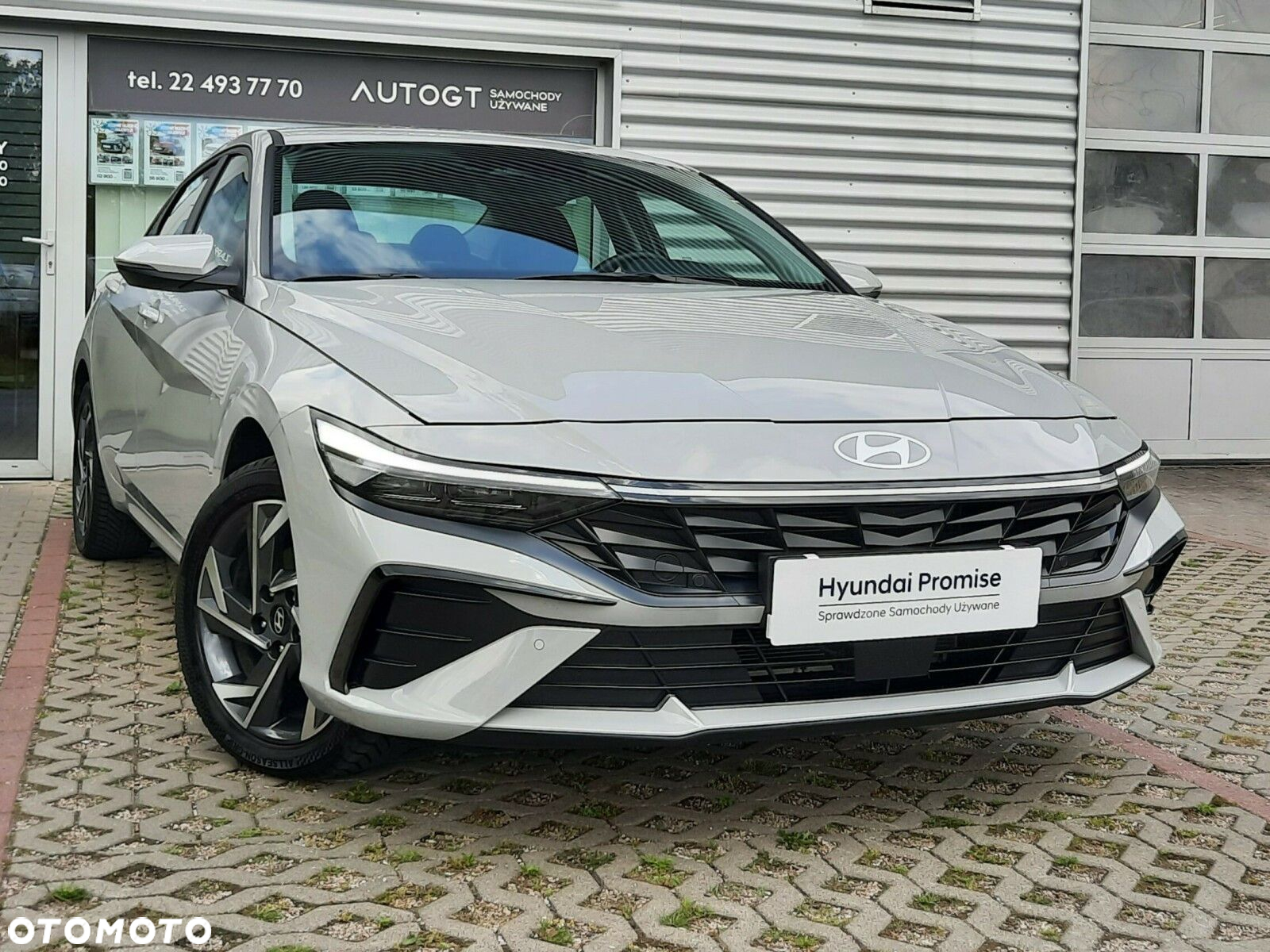 Hyundai Elantra - 22