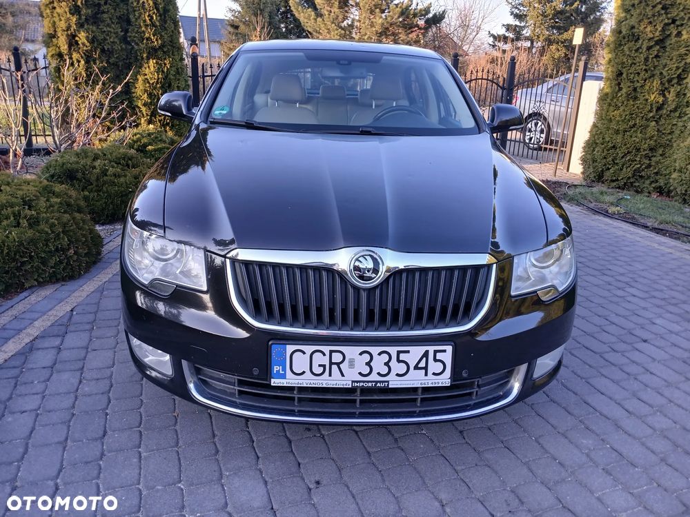Skoda Superb 2.0 TDI Exclusive - 6