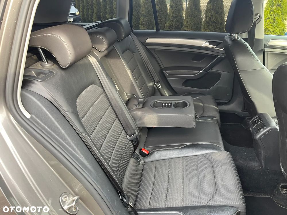 Volkswagen Golf Variant 1.6 BlueTDI DSG Comfortline - 36