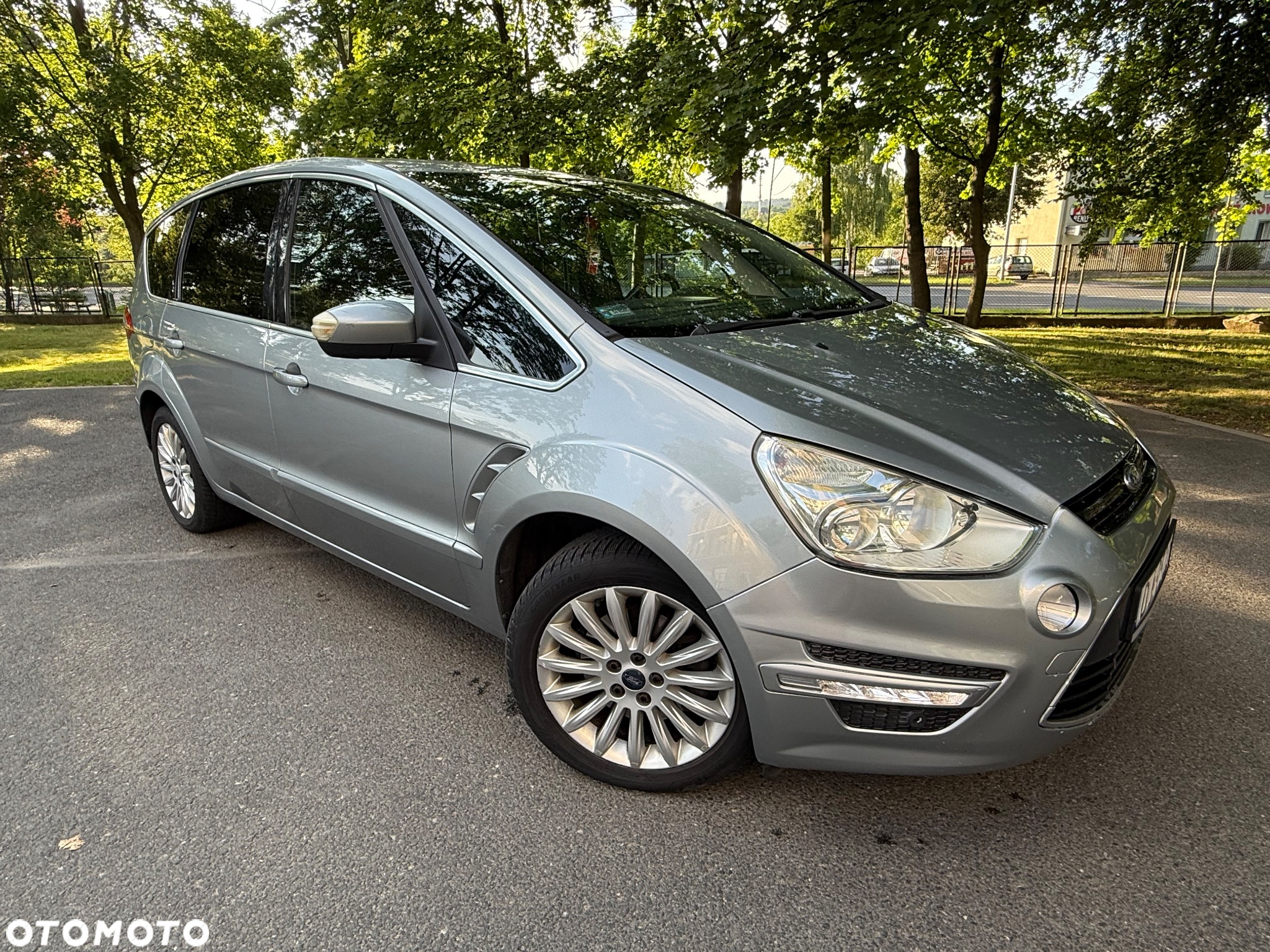 Ford S-Max - 14