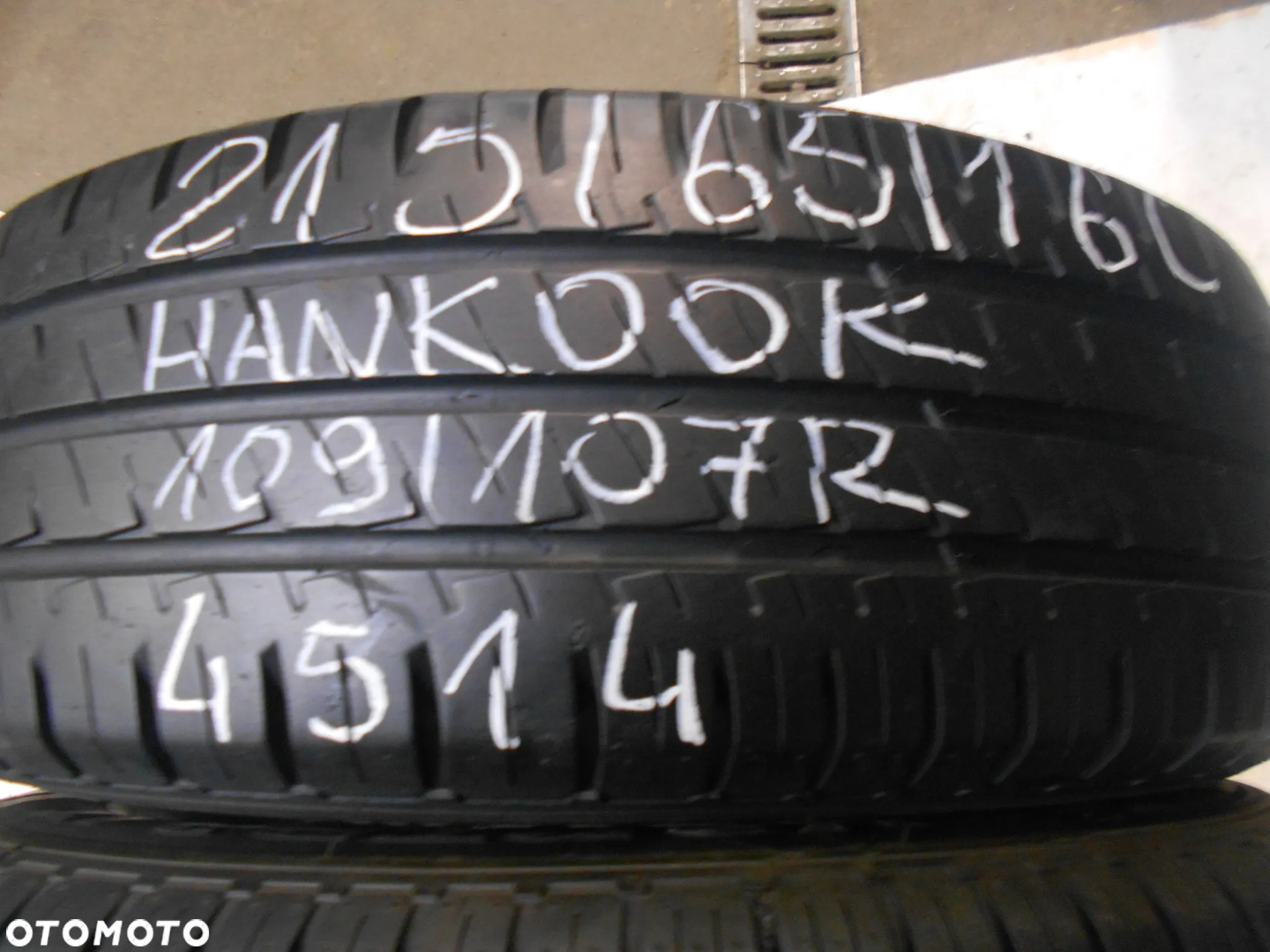 OPONY  215/65R16C HANKOOK VANTRA LT DOT 2716 / 4514  10MM - 2
