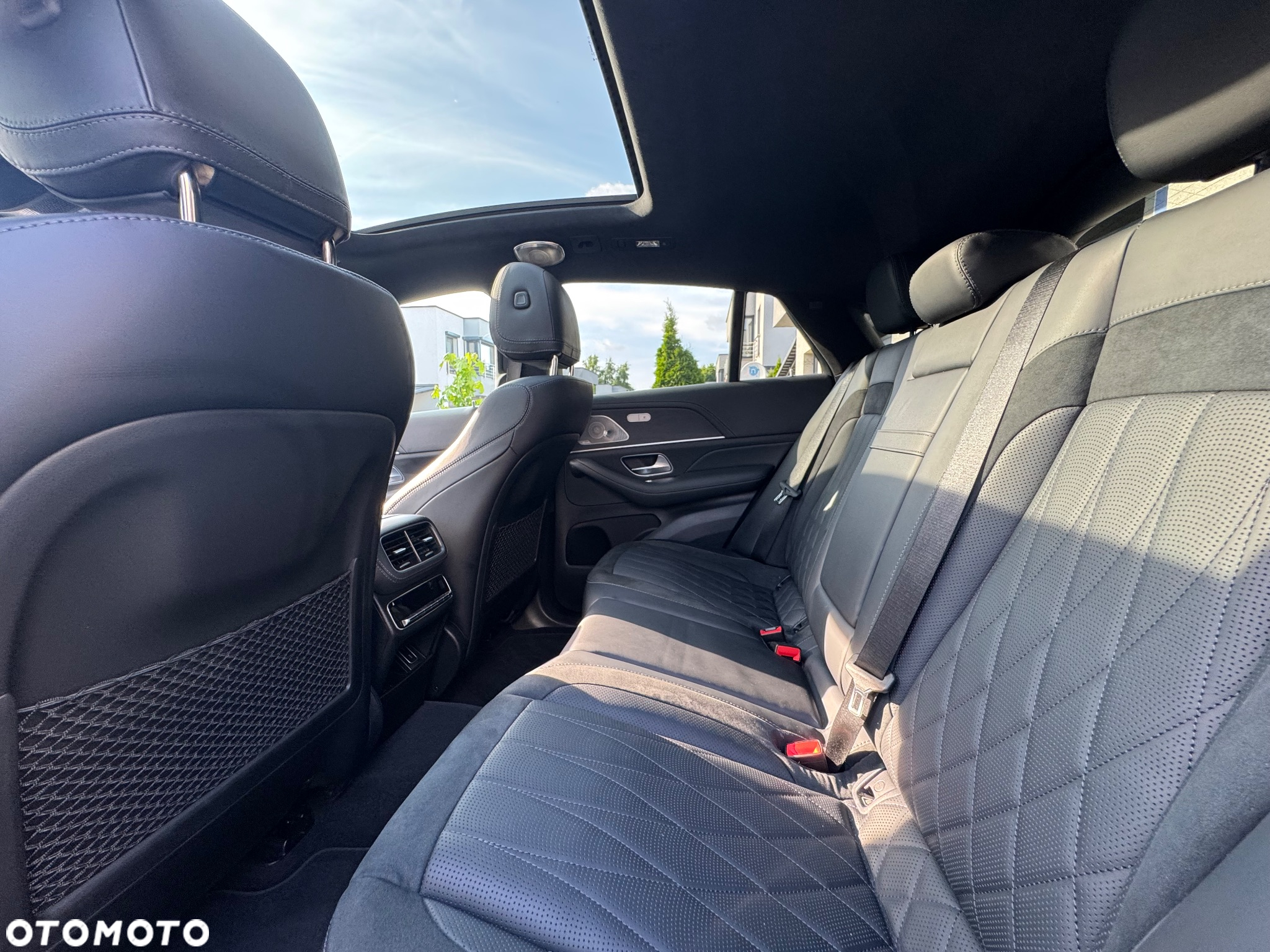 Mercedes-Benz GLE - 40
