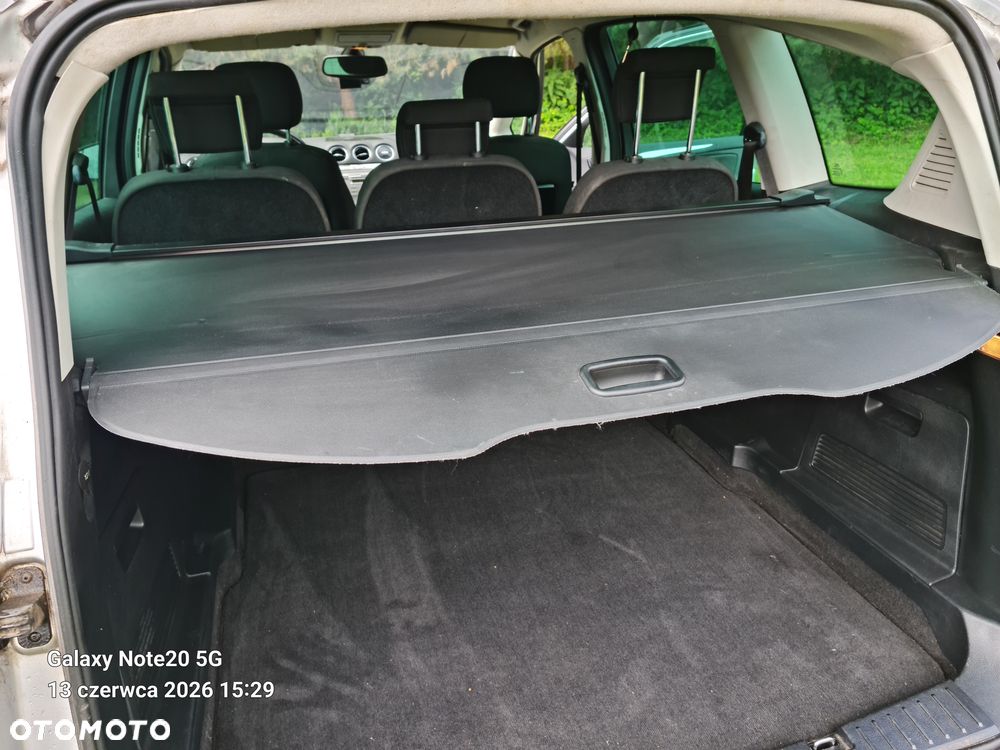Ford S-Max - 24