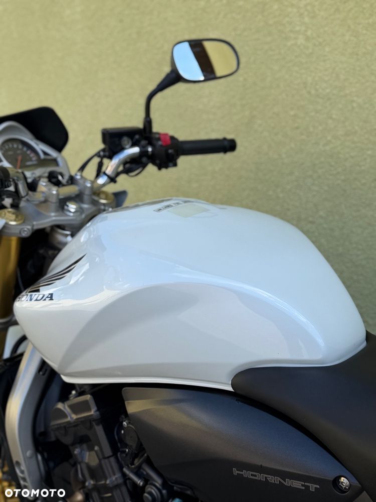 Honda Hornet - 32