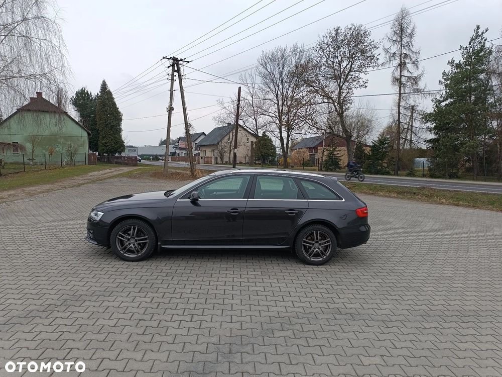 Audi A4 Avant 2.0 TDI DPF quattro Attraction - 3