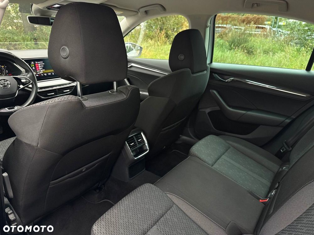 Skoda Octavia 2.0 TDI SCR Style DSG - 30