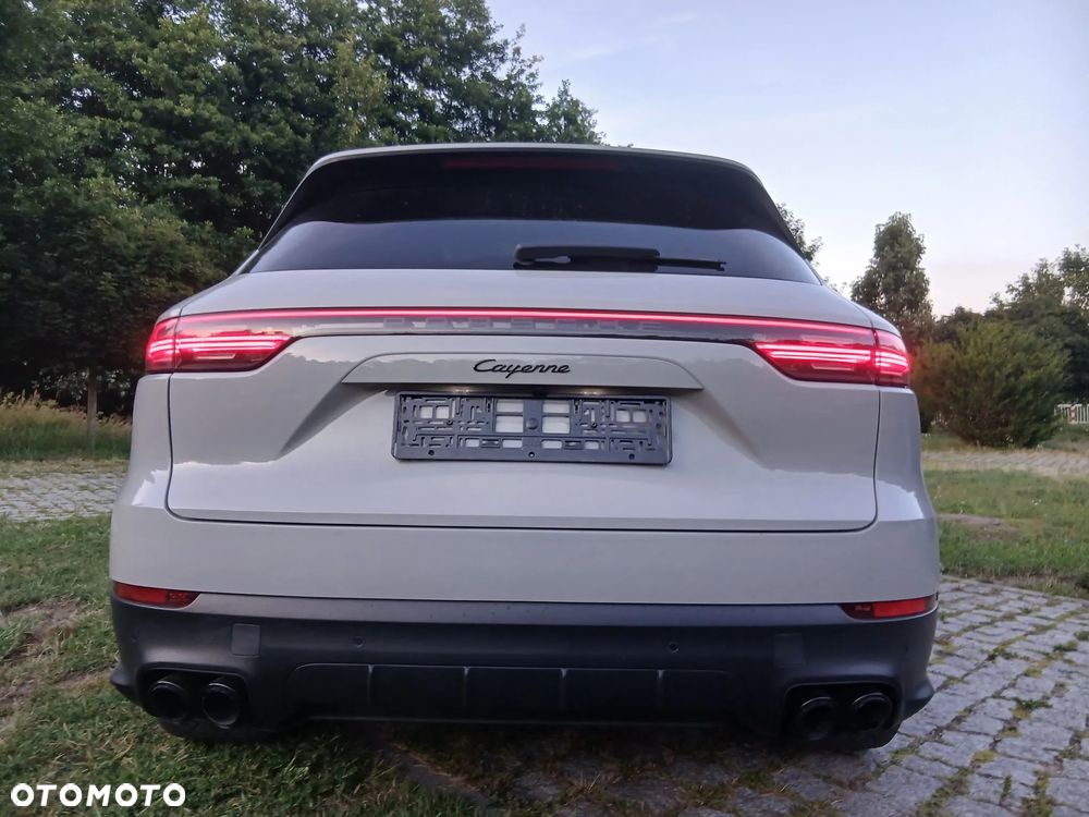 Porsche Cayenne - 10