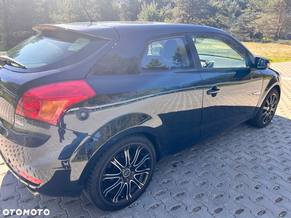 Kia Ceed - 3