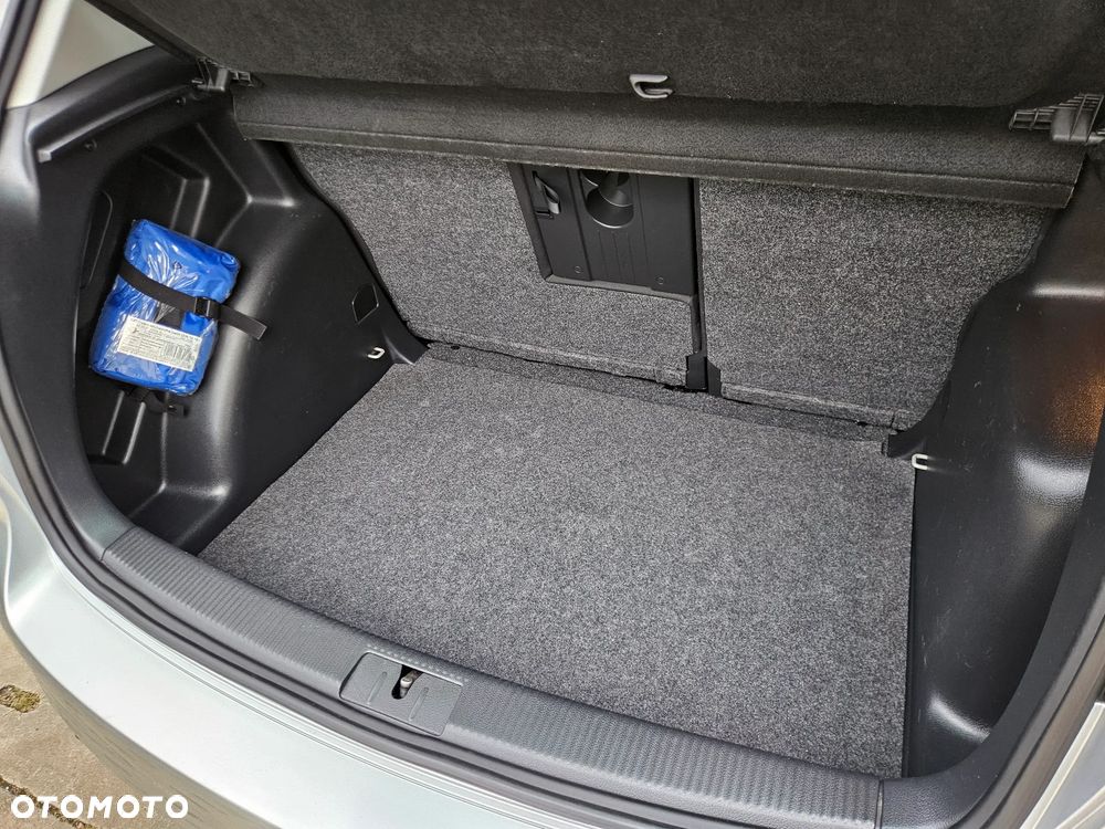 Volkswagen Golf Plus 1.2 TSI DSG Style - 29