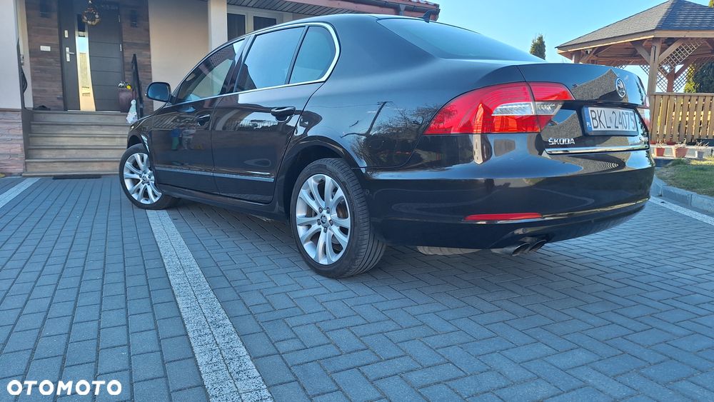Skoda Superb 2.0 TDI Elegance - 2