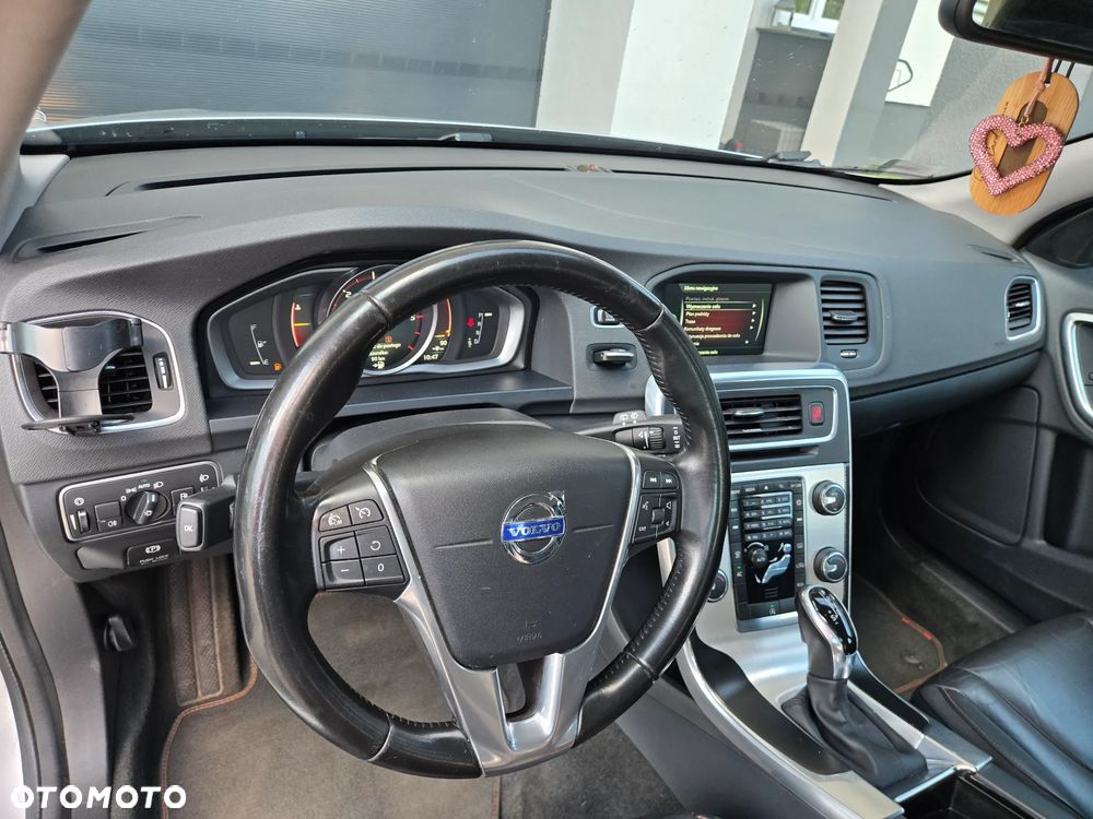 Volvo V60 D3 Geartronic Linje Business - 24