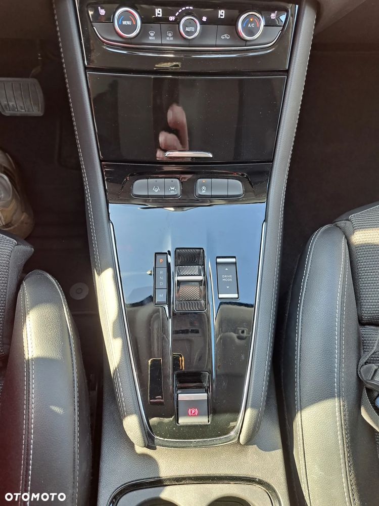Opel Grandland X - 10