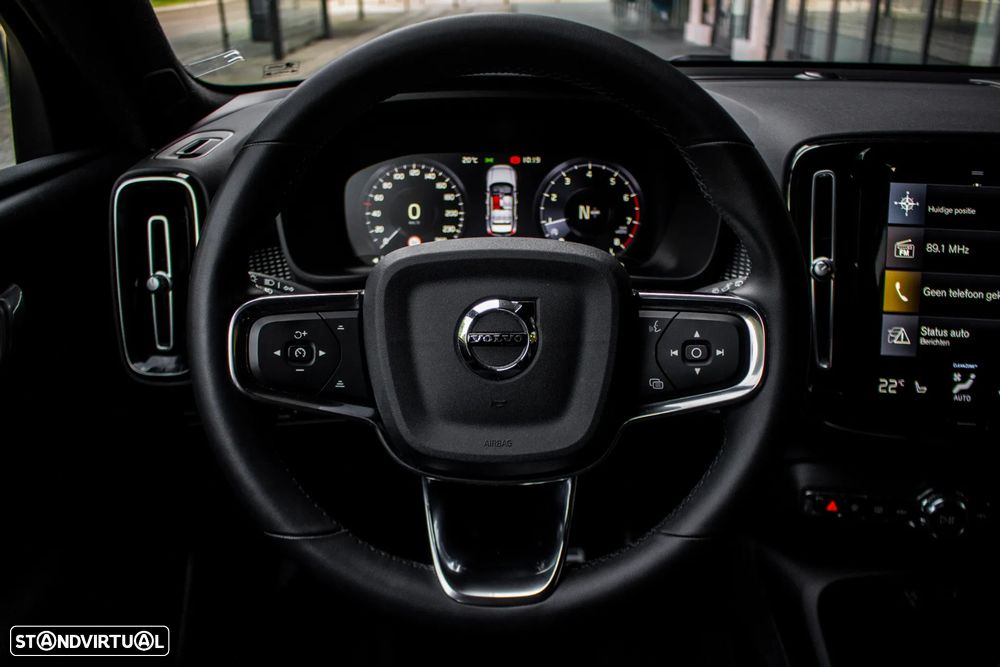 Volvo XC 40 T3 Momentum - 11