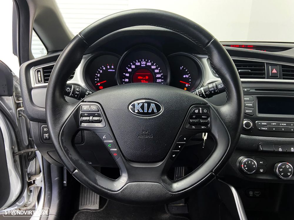 Kia Ceed 1.4 CRDi EX - 14