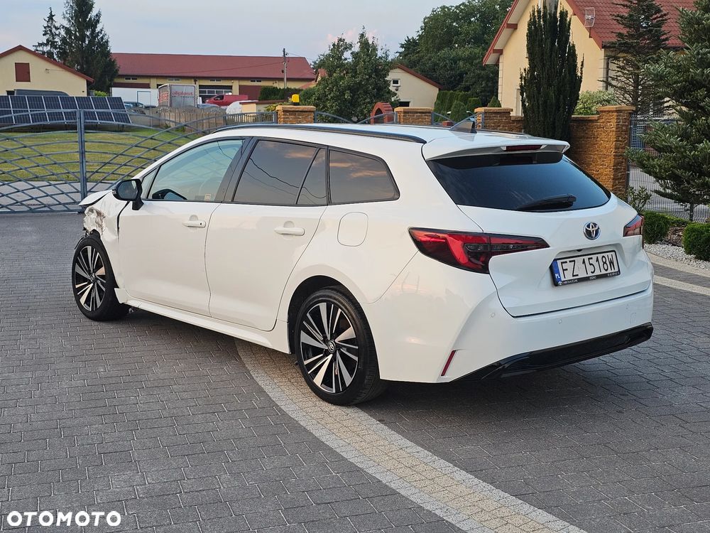 Toyota Corolla 2.0 Hybrid Style - 10