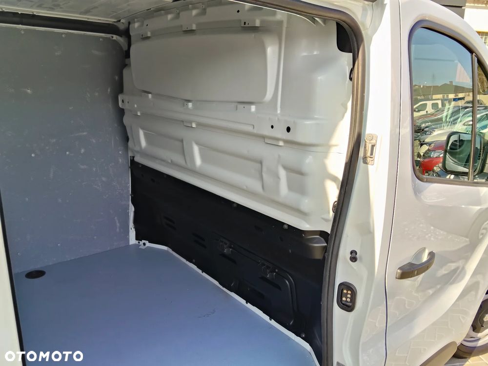 Renault Trafic - 25