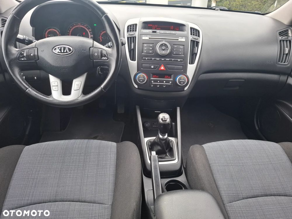 Kia Ceed - 20