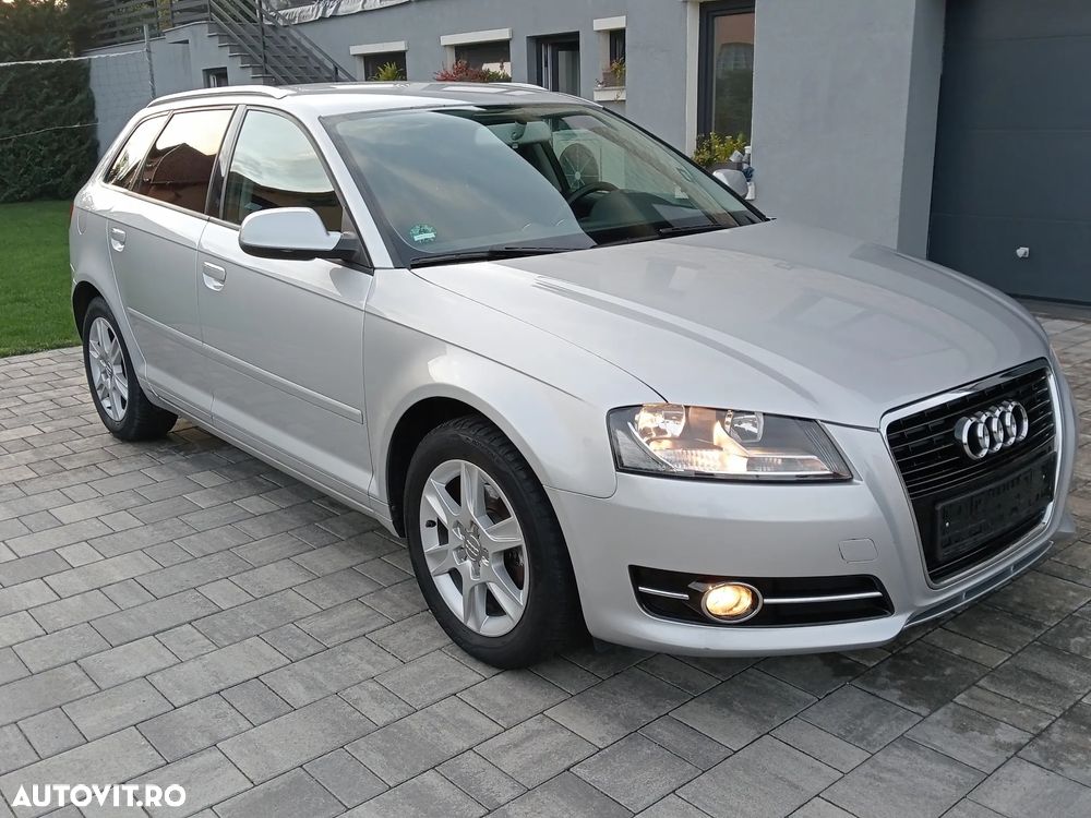 Audi A3 1.4 TFSI Sportback Ambiente - 2