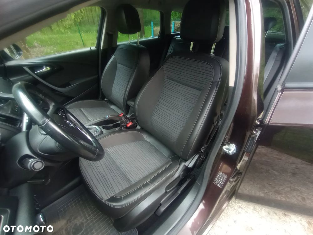 Opel Astra 1.4 T Cosmo EU6 - 15