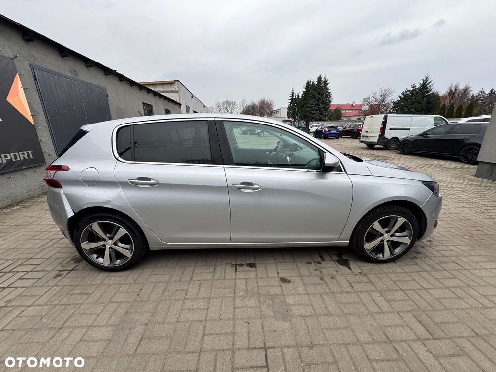 Peugeot 308 - 6