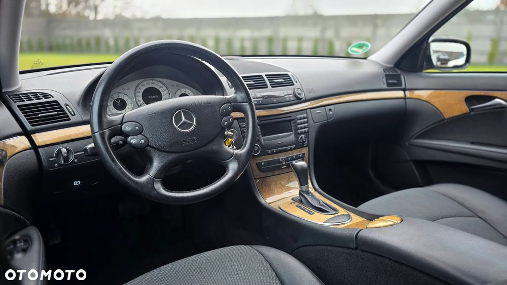 Mercedes-Benz Klasa E - 22