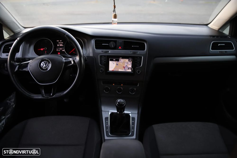 VW Golf Variant 1.6 TDi BlueMotion Confortline - 14