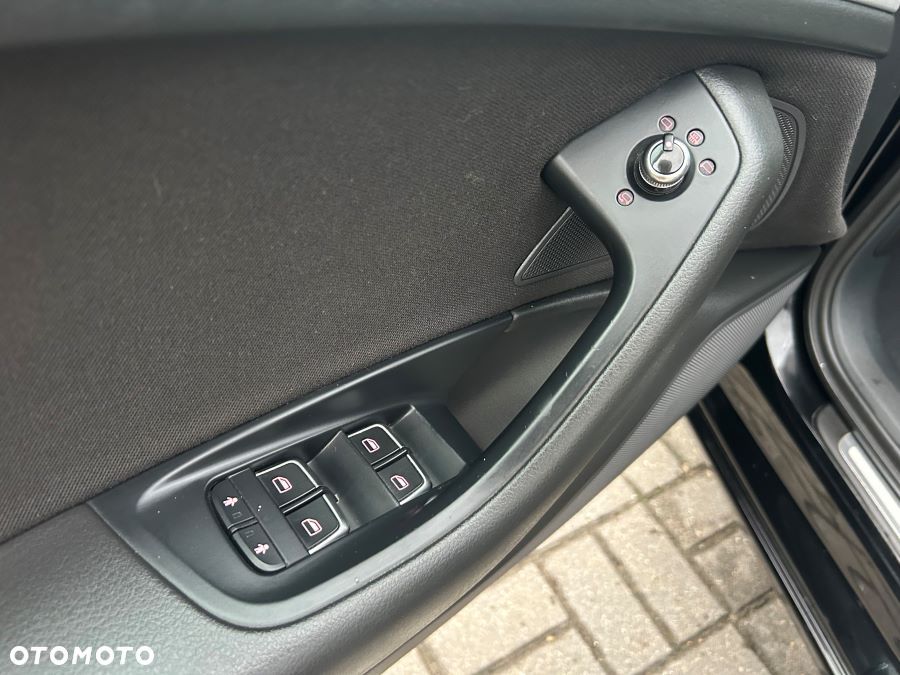 Audi A6 Avant 2.0 TDI DPF sport selection - 15