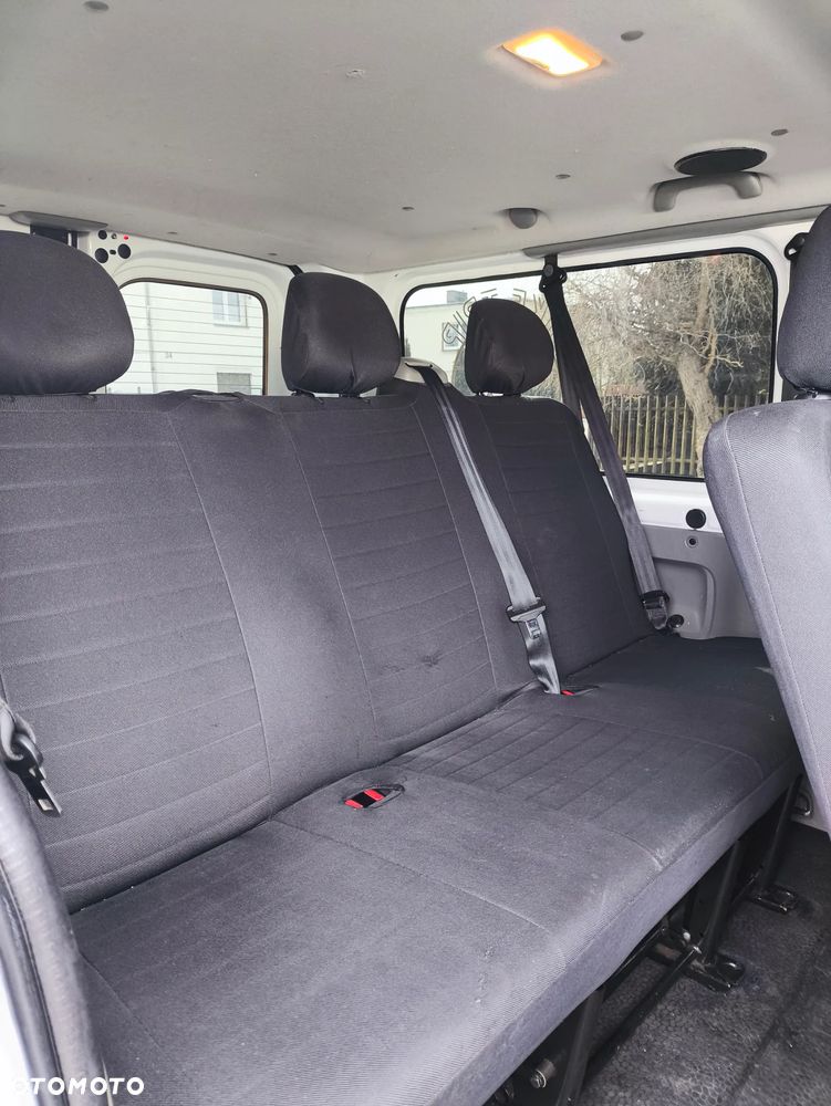 Renault Trafic Passenger L2H1 Expression - 9