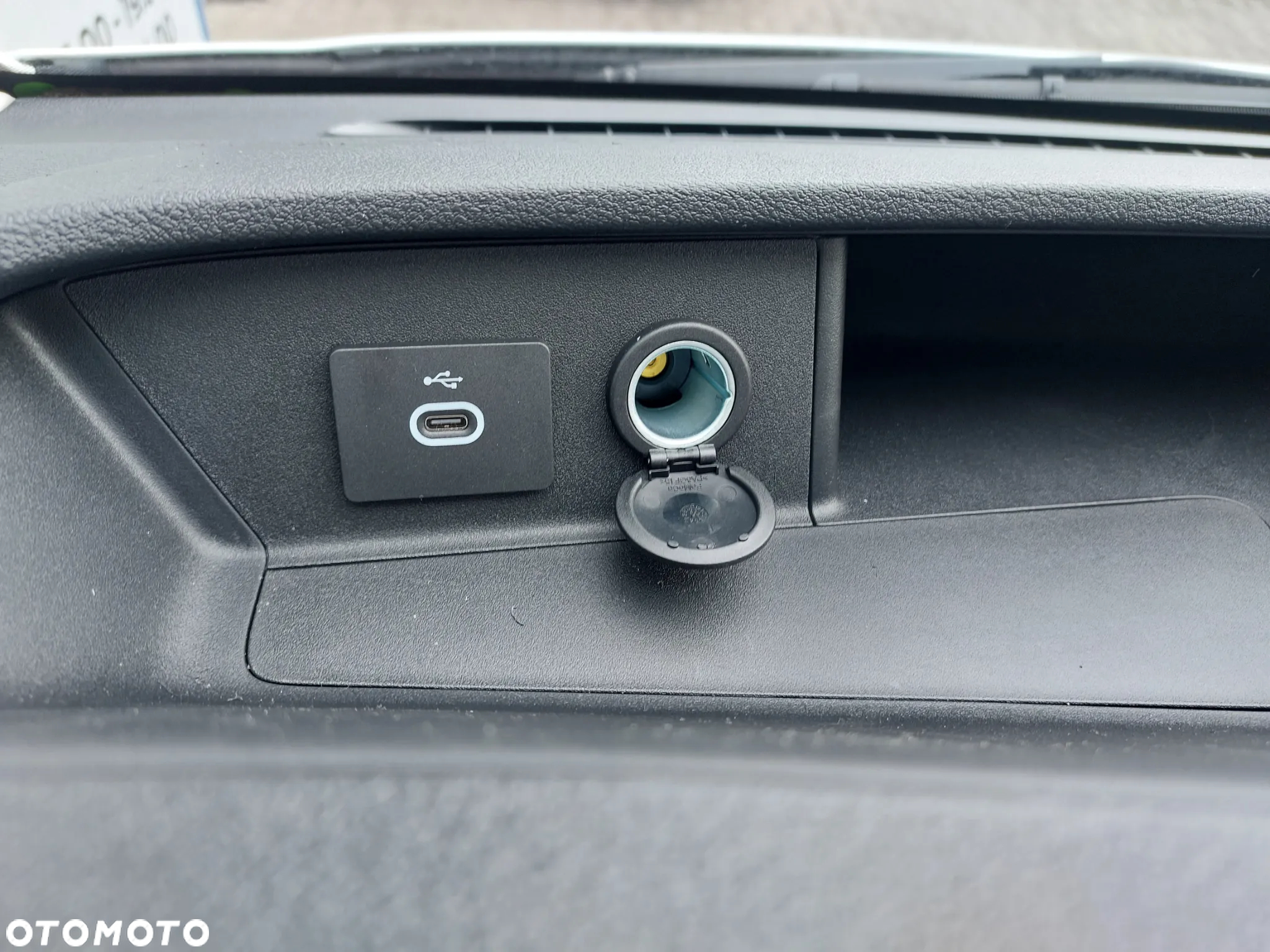 Ford Transit - 25