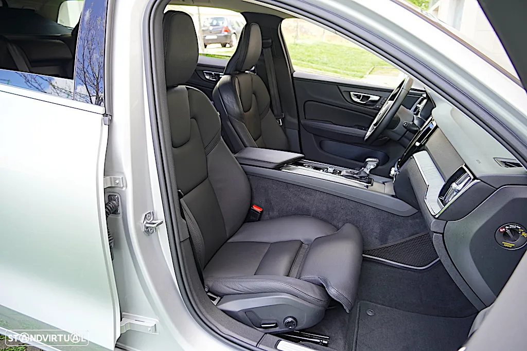 Volvo V60 2.0 D4 Inscription Geartronic - 23