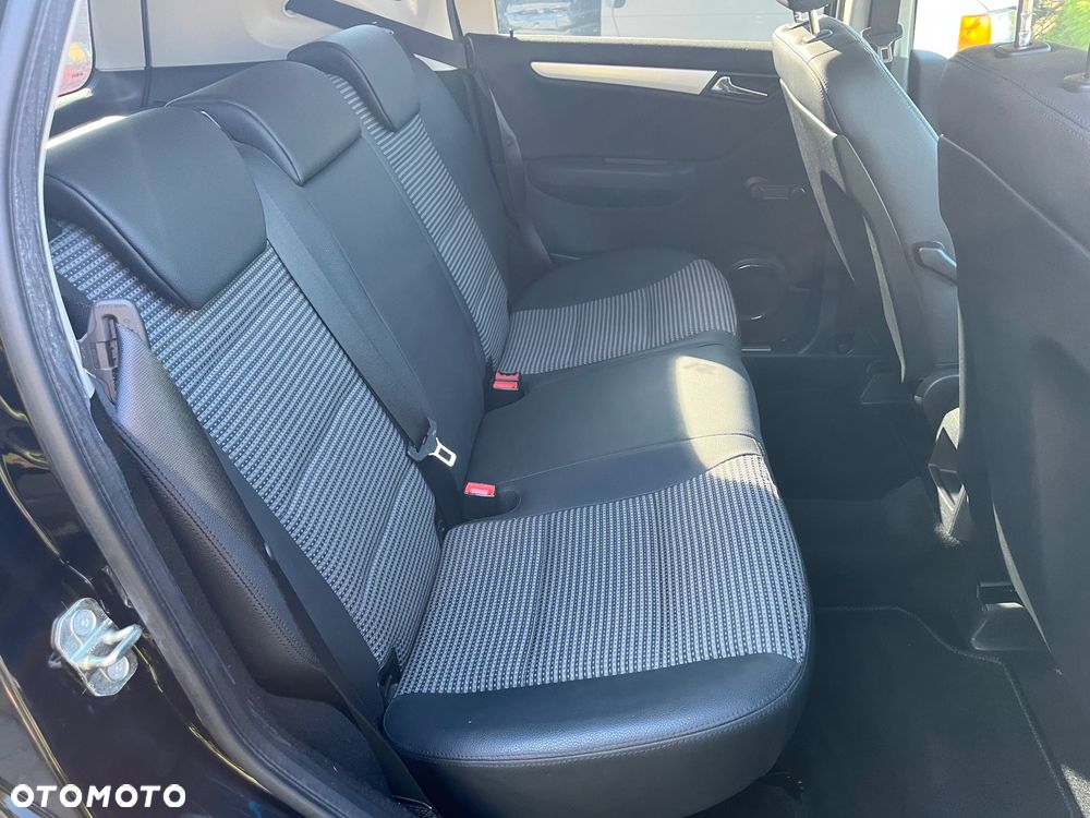 Mercedes-Benz Klasa A 170 BlueEFFICIENCY Avantgarde - 14
