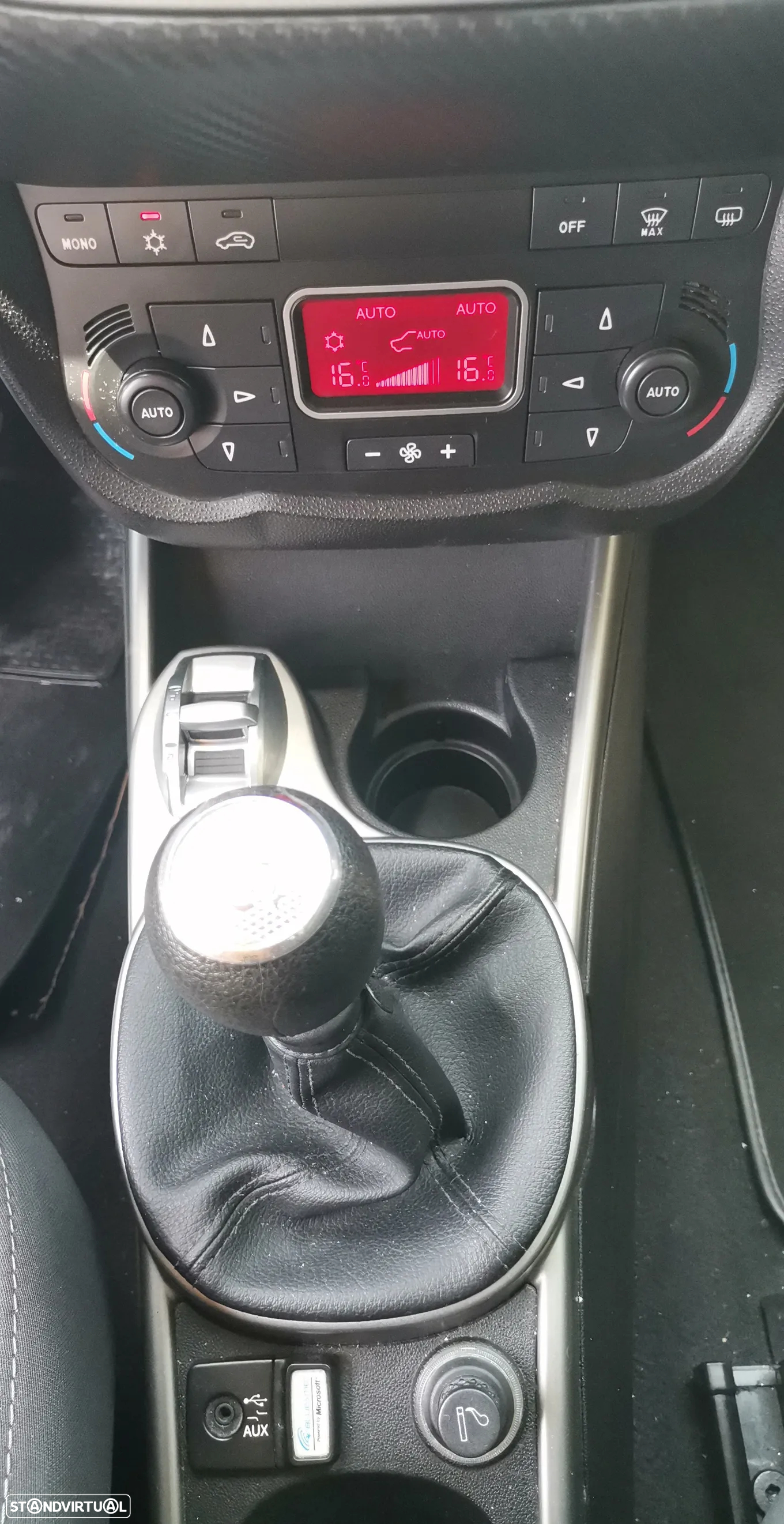 Alfa Romeo MiTo 1.3 JTD Distinctive - 8