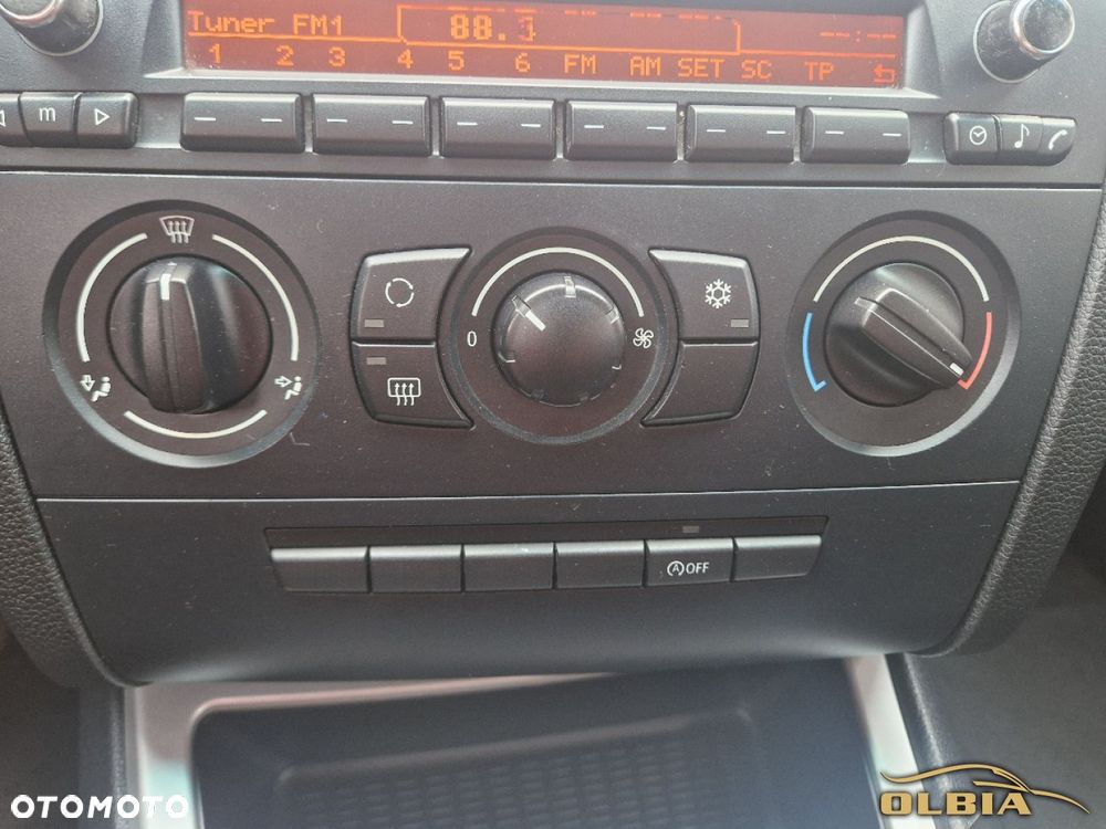 BMW Seria 1 - 22